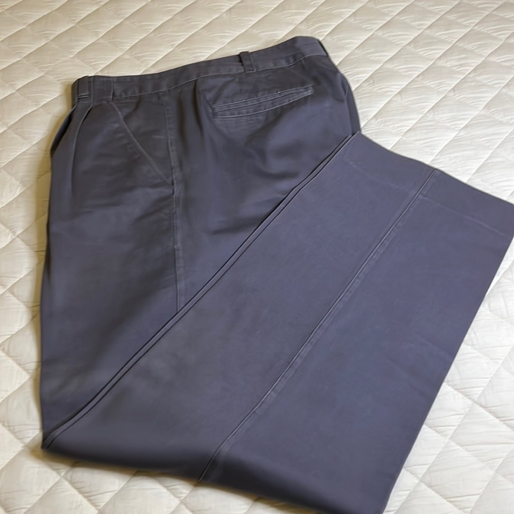 Men’s AXIS gray slacks 36” waist small front pleats